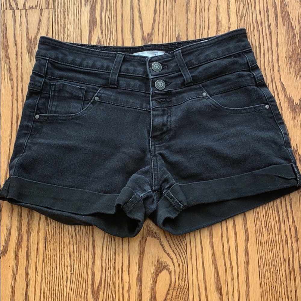 Black short